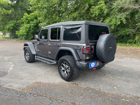 Used 2020 Jeep Wrangler Unlimited Rubicon AWD/4WD image 3