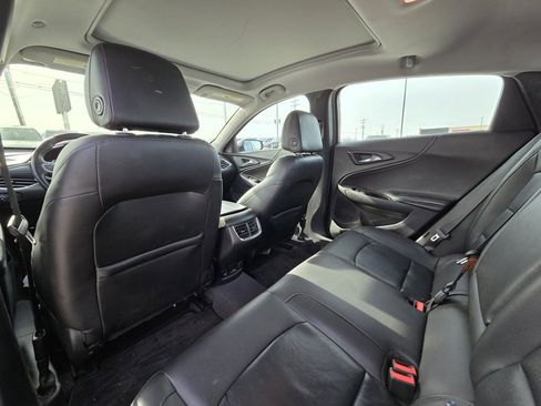 Used 2017 Chevrolet Malibu LT w/ Leather Package image 28