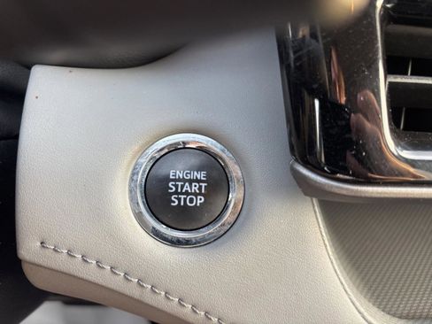 Certified 2023 Toyota Highlander LE image 23