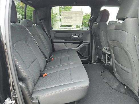 New 2026 RAM 1500 Express AWD/4WD image 14