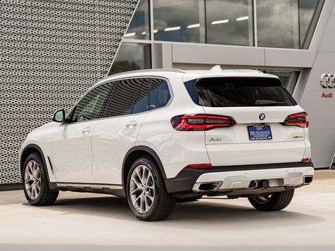 Used 2021 BMW X5 xDrive40i w/ Convenience Package AWD/4WD image 5