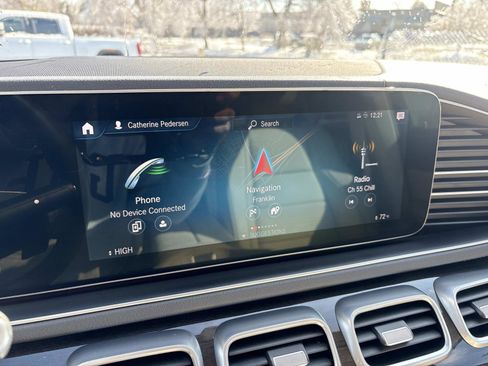 Used 2020 Mercedes-Benz GLS 450 4MATIC image 25