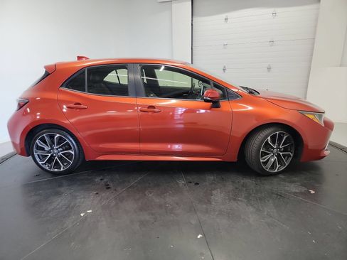 Used 2019 Toyota Corolla XSE FWD image 11