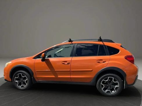 Used 2013 Subaru Crosstrek 2.0i Limited w/ Popular Pkg 2 AWD/4WD image 2