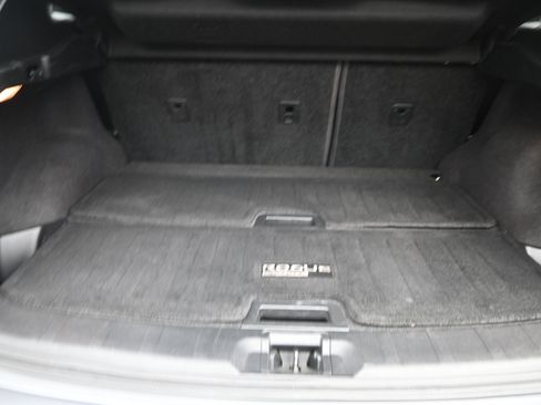 Used 2017 Nissan Rogue Sport SL w/ SL Premium Package FWD image 9
