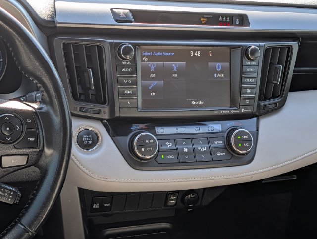 Used 2018 Toyota RAV4 XLE FWD image 15