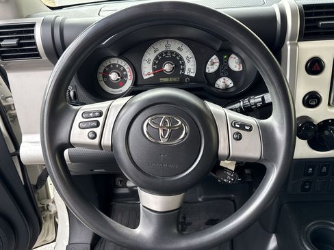 Used 2012 Toyota FJ Cruiser 4WD w/ Convenience Pkg image 10