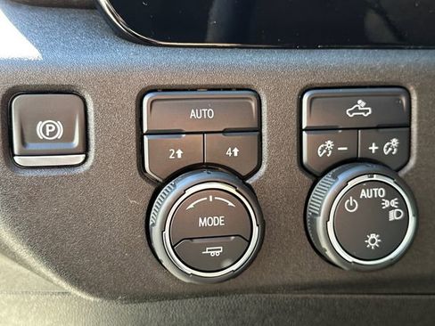 Certified 2024 Chevrolet Silverado 1500 LT AWD/4WD image 26