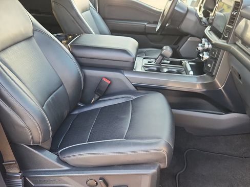 Used 2025 Ford F150 Lariat AWD/4WD image 16