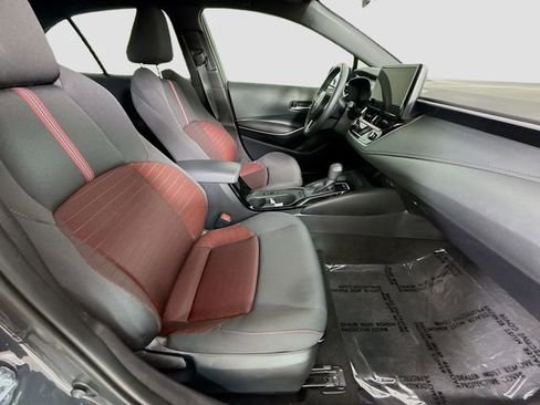 Certified 2025 Toyota Corolla SE FWD image 25