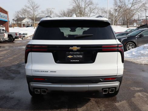 New 2026 Chevrolet Traverse LT w/ Driver Confidence Package AWD/4WD image 33