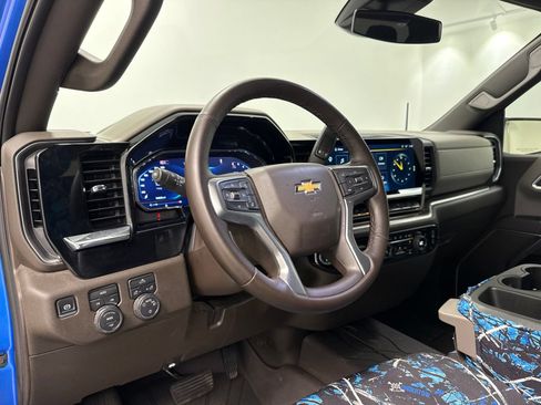 Used 2025 Chevrolet Silverado 1500 LT w/ Protection Package AWD/4WD image 15