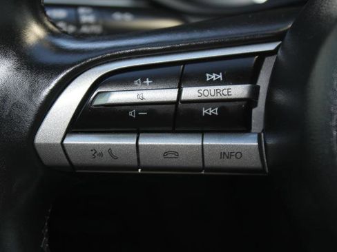 Used 2023 MAZDA MAZDA3 s FWD image 22
