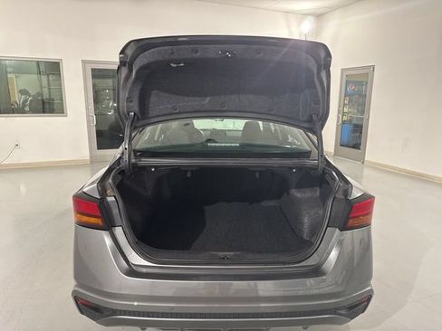 Used 2024 Nissan Altima 2.5 SV FWD image 12