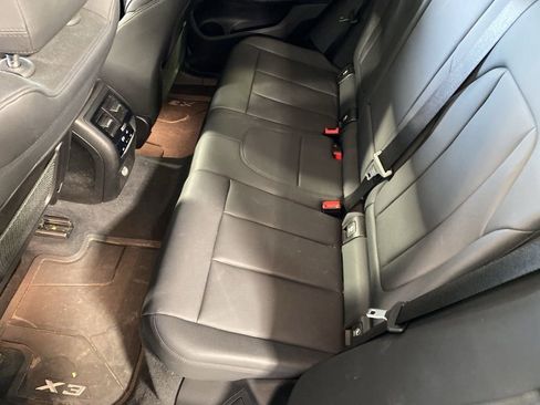 Used 2019 BMW X3 xDrive30i w/ Premium Package image 11