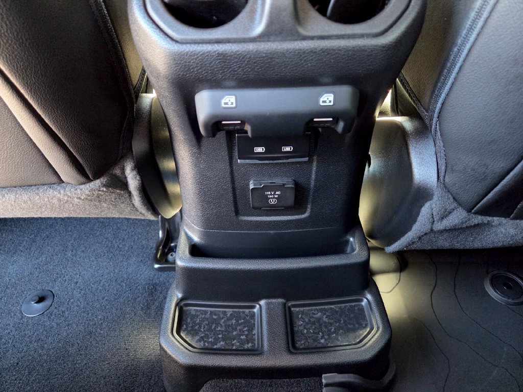 Certified 2023 Jeep Wrangler Unlimited Sahara AWD/4WD image 18
