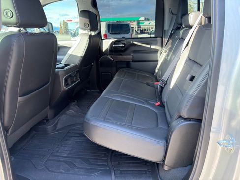 Used 2021 GMC Sierra 3500 Denali w/ Denali Ultimate Package image 11