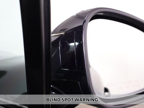 Used 2022 Porsche Macan GTS w/ Premium Package Plus image 6