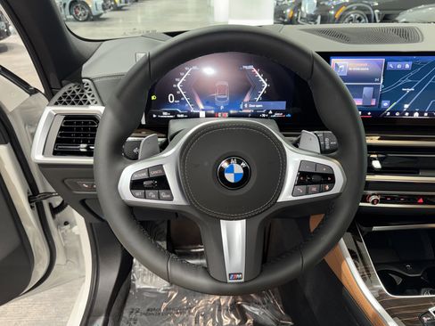 New 2026 BMW X5 xDrive40i w/ M Sport Package image 16