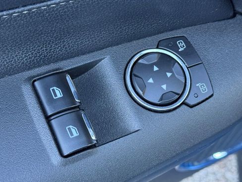 Used 2017 Ford Mustang GT Premium image 21