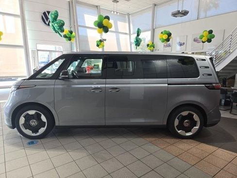 New 2025 Volkswagen ID. Buzz Pro S image 5