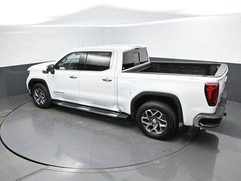 Used 2025 GMC Sierra 1500 SLT w/ SLT Premium Package AWD/4WD image 28