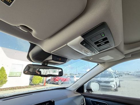 Used 2021 Nissan Rogue SL w/ Premium Package FWD image 30