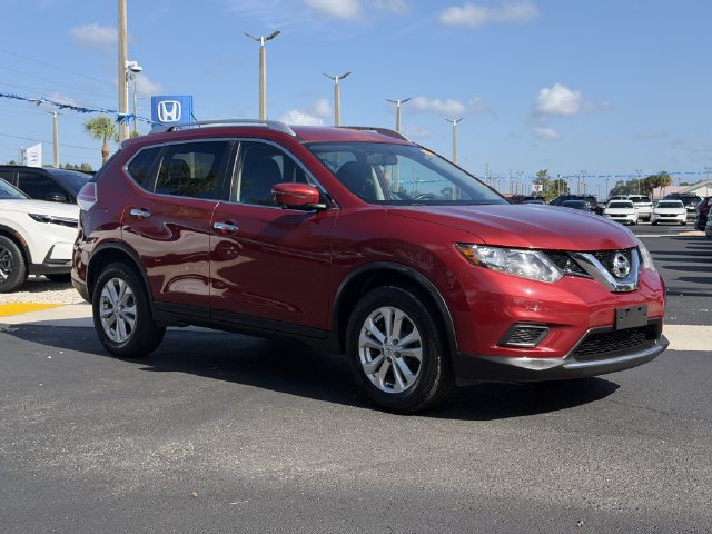 Used 2016 Nissan Rogue SV w/ SV Premium Package AWD/4WD image 2