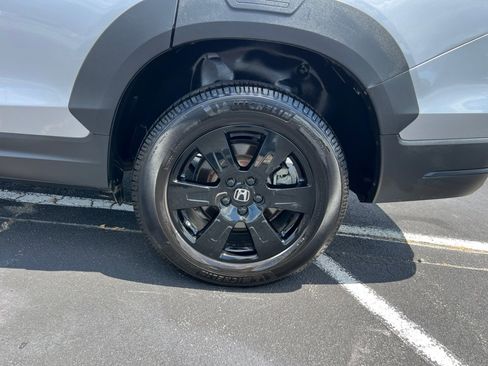 Used 2022 Honda Pilot TrailSport image 26