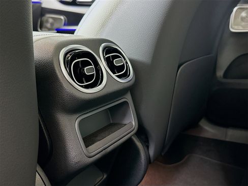 New 2026 Mercedes-Benz GLC 300 image 28