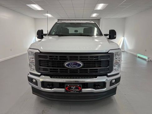 New 2026 Ford F250 XL w/ XL Chrome Package image 2