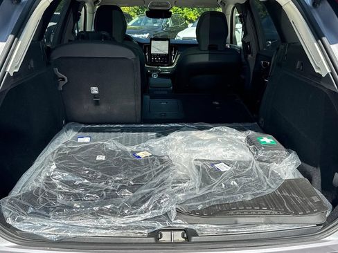 Used 2026 Volvo XC60 B5 Plus w/ Protection Package Premier AWD/4WD image 5