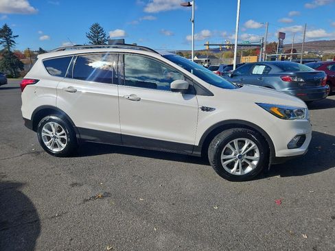 Used 2019 Ford Escape SEL AWD/4WD image 2