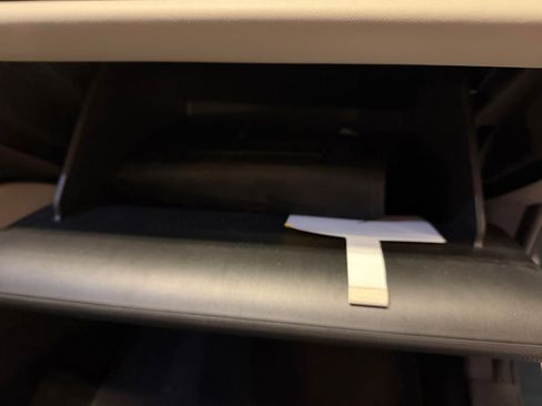 Used 2023 Honda HR-V EX-L image 24