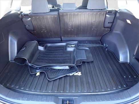 Used 2020 Toyota RAV4 LE w/ All Weather Liner Package AWD/4WD image 8