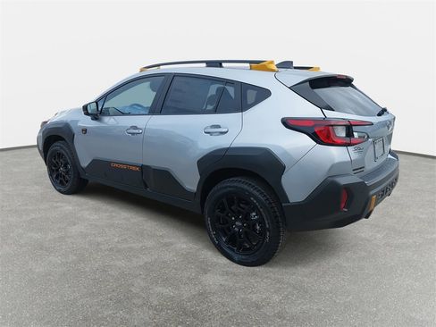 Used 2025 Subaru Crosstrek 2.5i Wilderness w/ Wilderness Package image 7