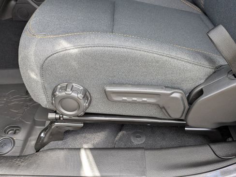 New 2025 Jeep Gladiator Sport image 21