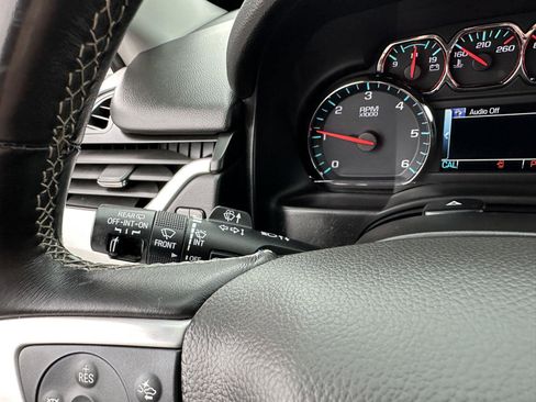 Used 2020 GMC Yukon SLE w/ SLE Value Package image 31