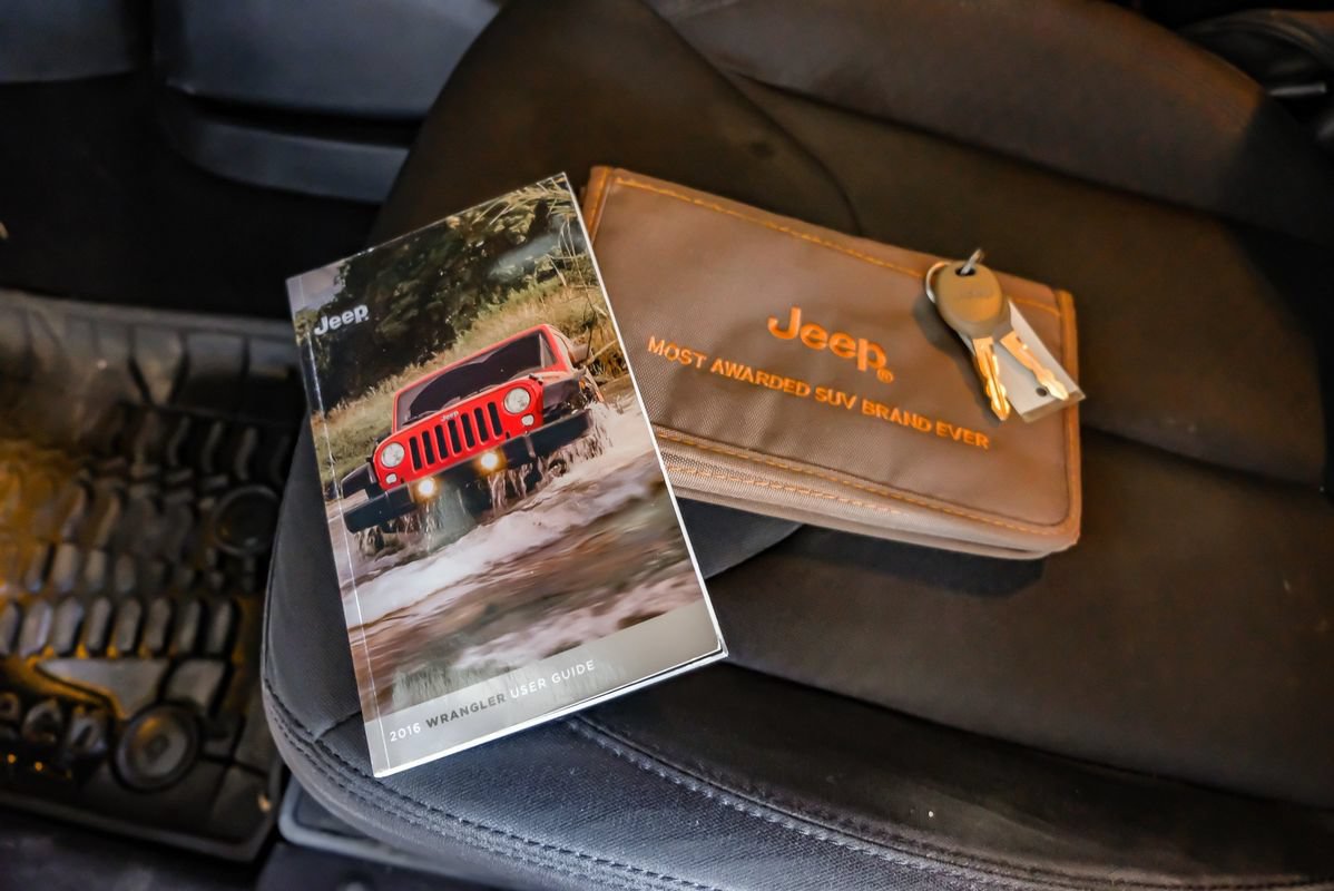 Used 2016 Jeep Wrangler Sport AWD/4WD image 55