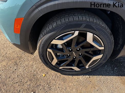 New 2026 Kia Seltos SX image 8