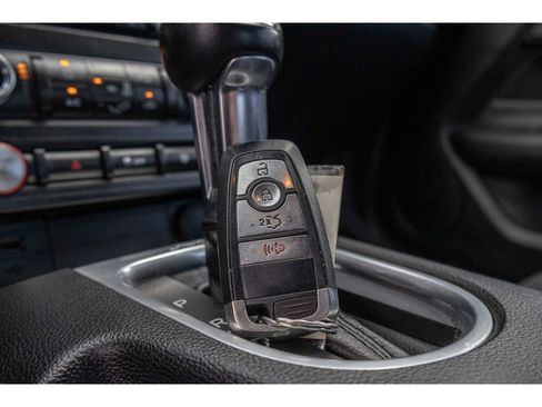 Used 2019 Ford Mustang Coupe RWD image 26