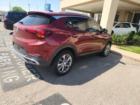 Used 2022 Buick Encore GX Essence w/ Advanced Technology Package FWD image 5
