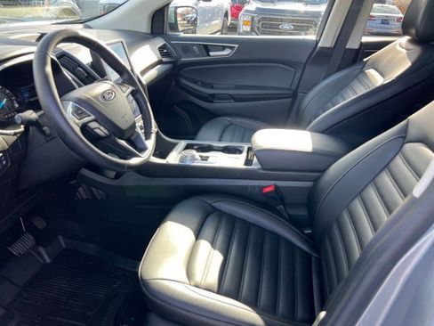 Used 2021 Ford Edge SEL w/ Convenience Package image 6