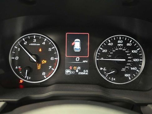 Used 2025 Subaru Crosstrek 2.5i Limited AWD/4WD image 12
