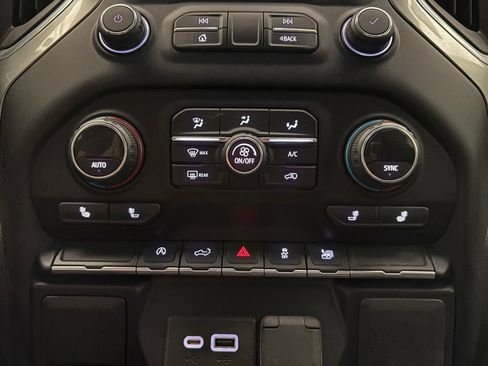 Certified 2020 Chevrolet Silverado 1500 LT w/ Texas Edition RWD image 11