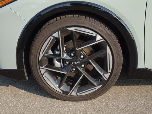 Used 2026 Kia K4 GT-Line w/ GT-Line Premium Package FWD image 28