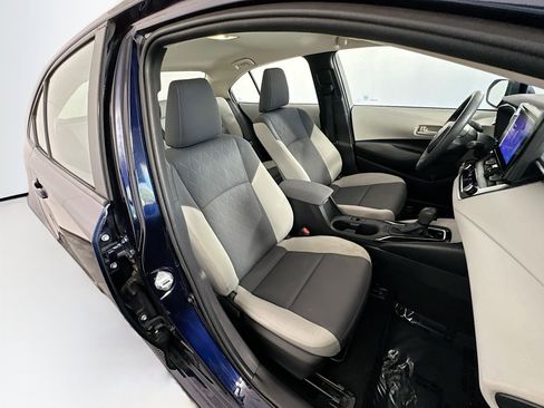 Used 2023 Toyota Corolla LE FWD image 27