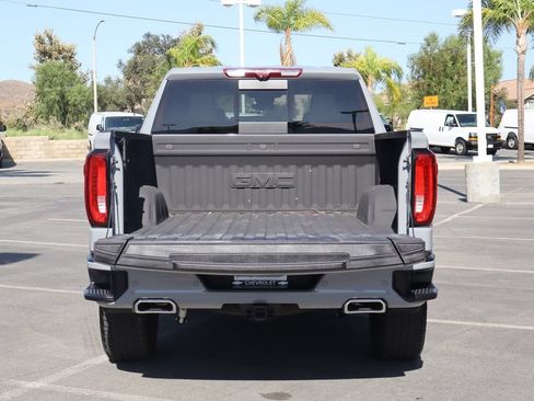 Used 2025 GMC Sierra 1500 AT4 w/ AT4 Premium Package AWD/4WD image 37