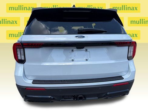 New 2026 Ford Explorer ST-Line RWD image 13