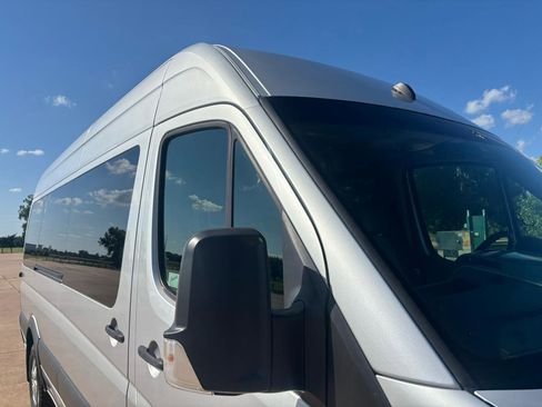 Used 2007 Dodge Sprinter 2500 w/ Cooling Group RWD image 41